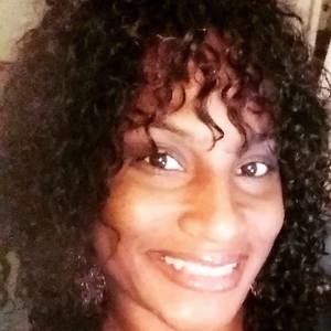 Meet your Posher, Monique